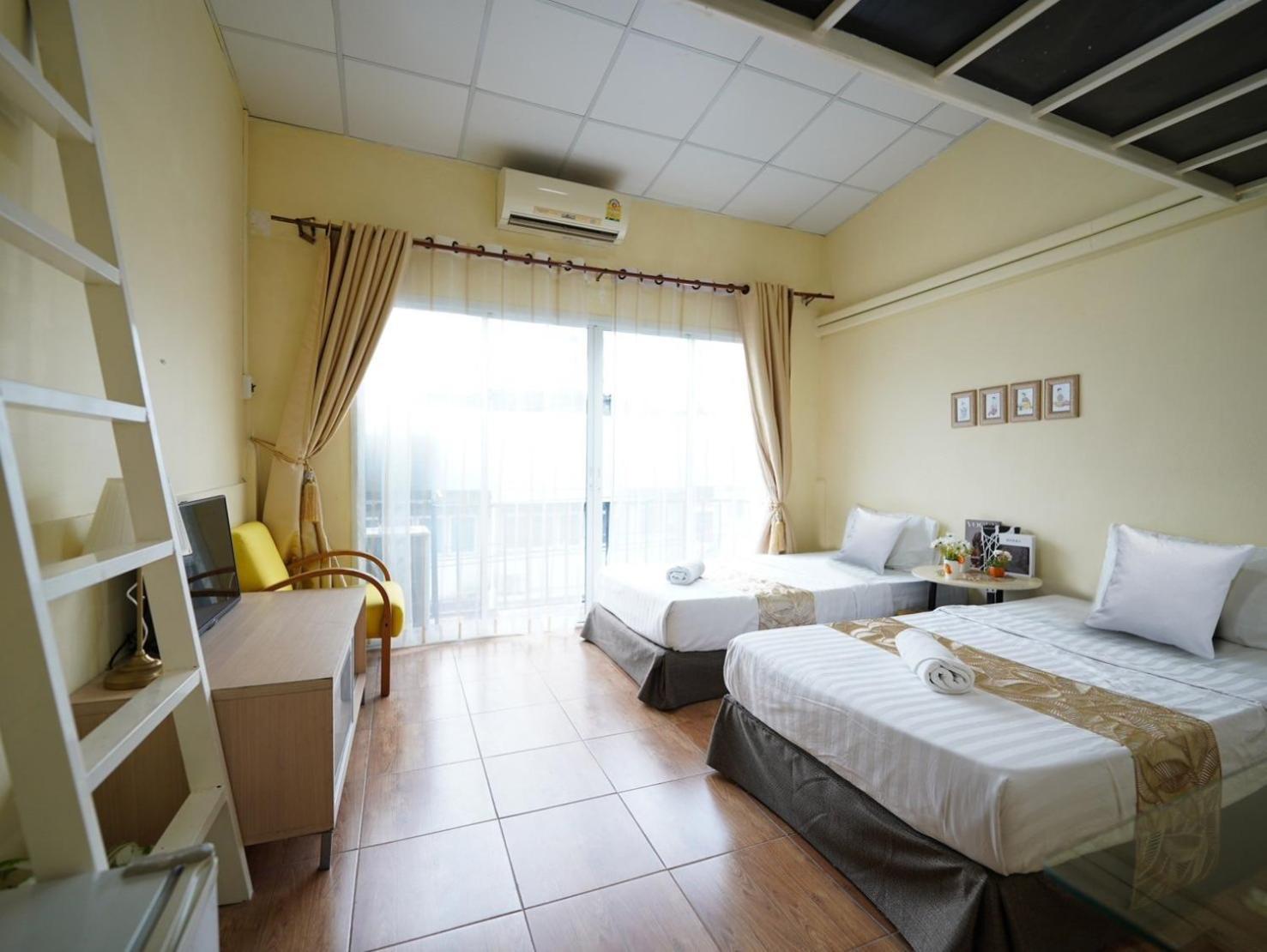 Ez Sleep @ Ratchada 19 Hostel Bangkok Luaran gambar
