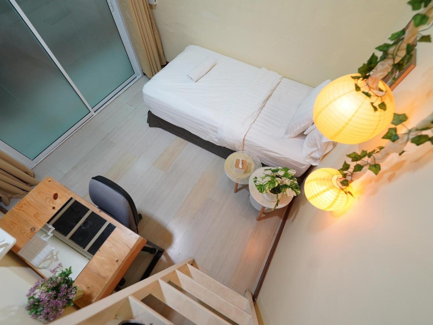 Ez Sleep @ Ratchada 19 Hostel Bangkok Luaran gambar