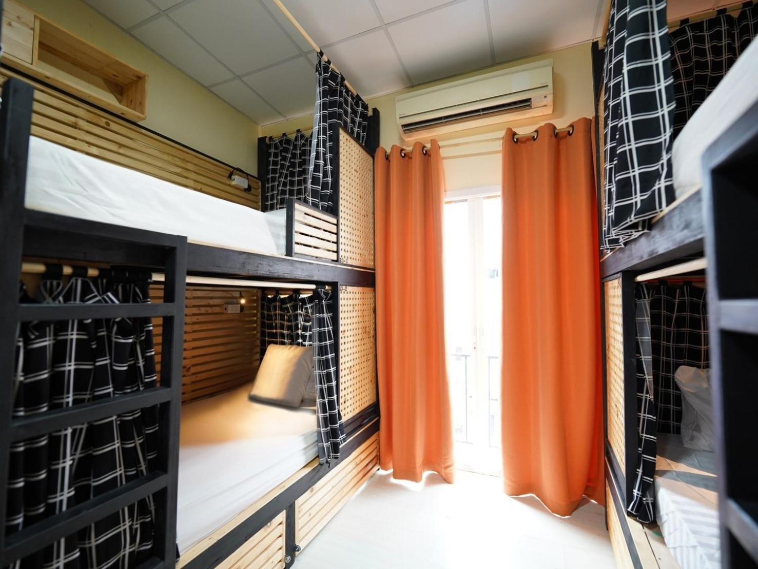 Ez Sleep @ Ratchada 19 Hostel Bangkok Luaran gambar