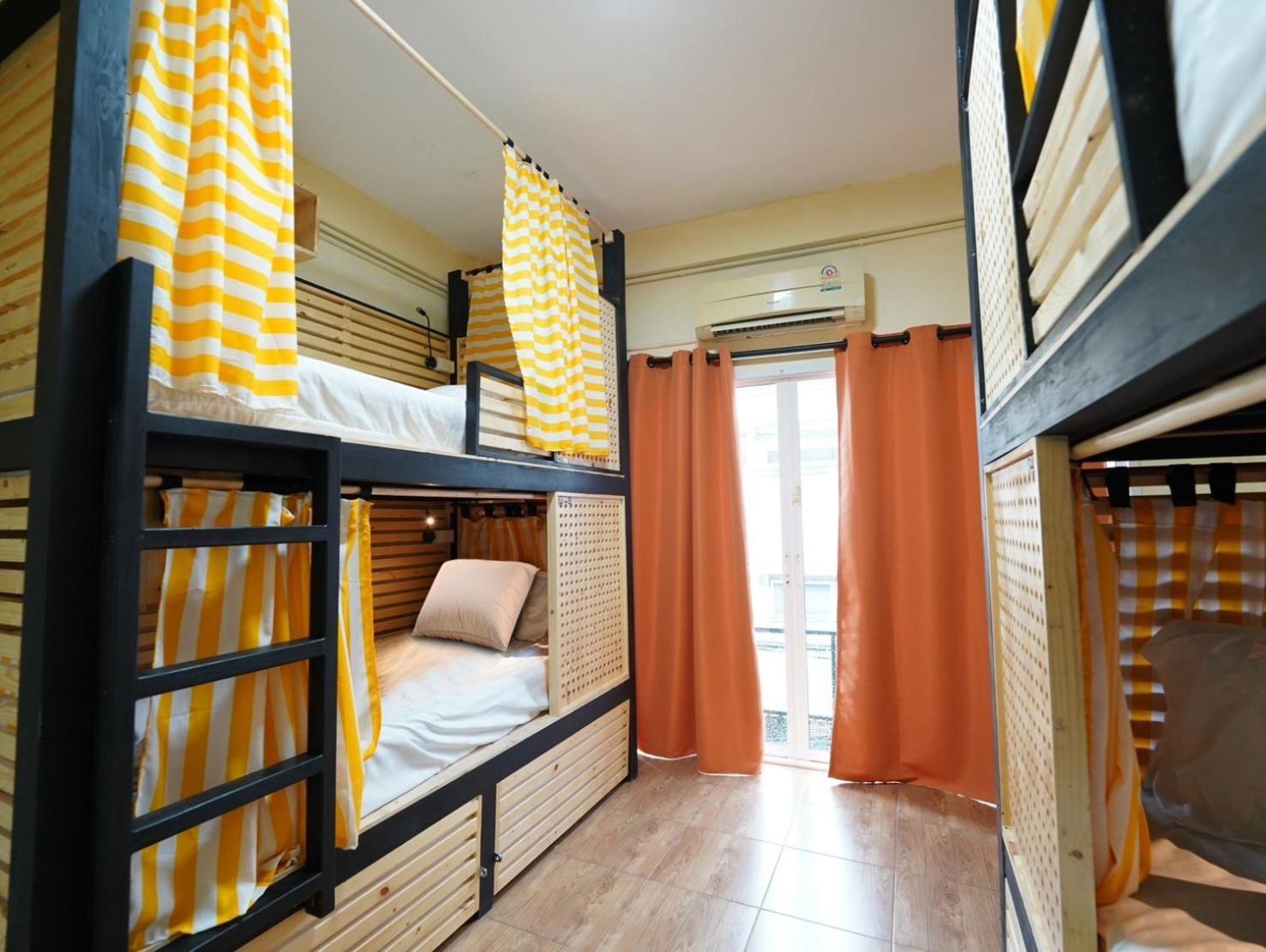 Ez Sleep @ Ratchada 19 Hostel Bangkok Luaran gambar