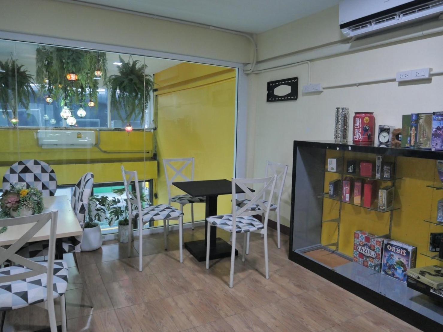 Ez Sleep @ Ratchada 19 Hostel Bangkok Luaran gambar