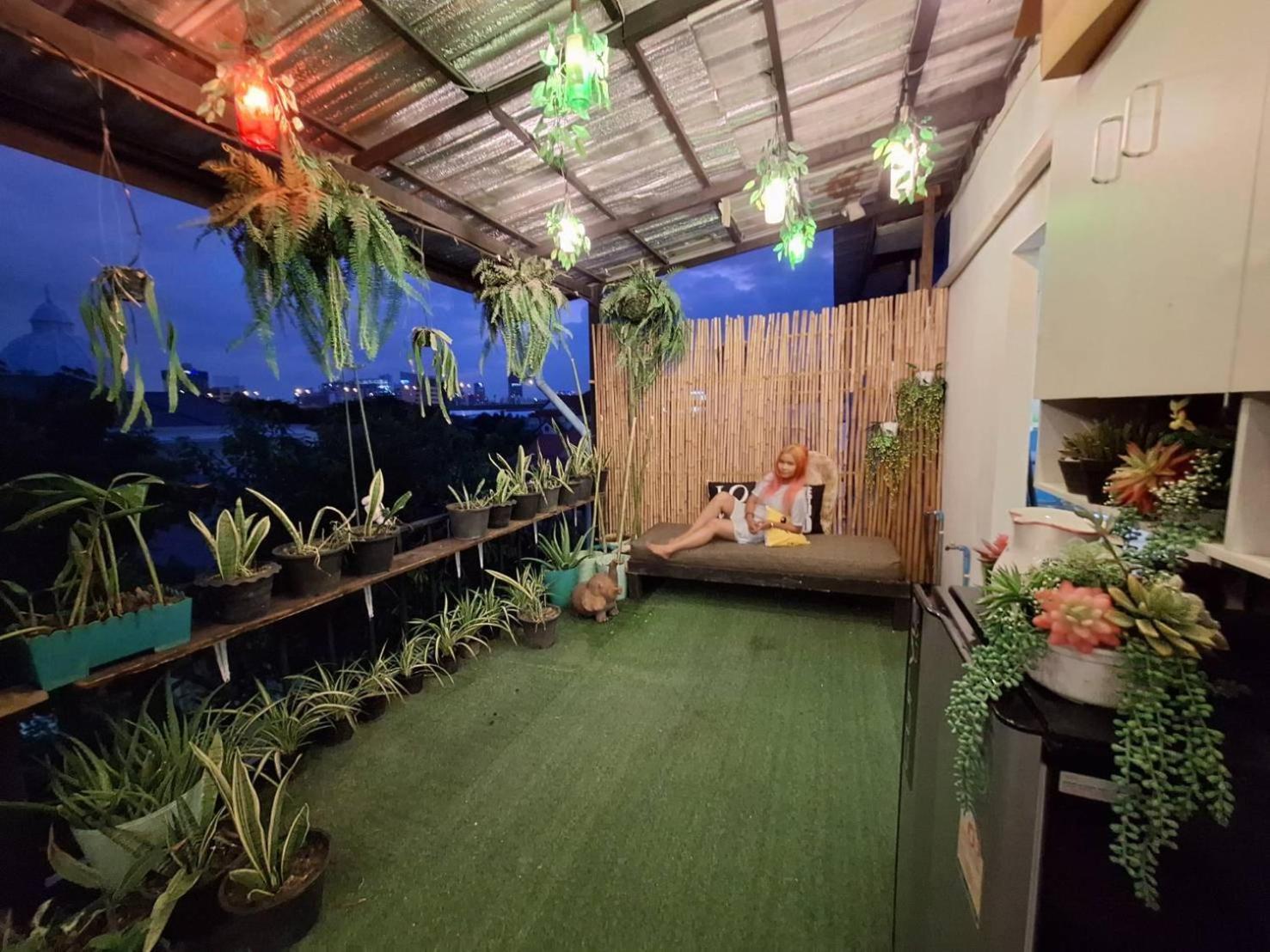 Ez Sleep @ Ratchada 19 Hostel Bangkok Luaran gambar