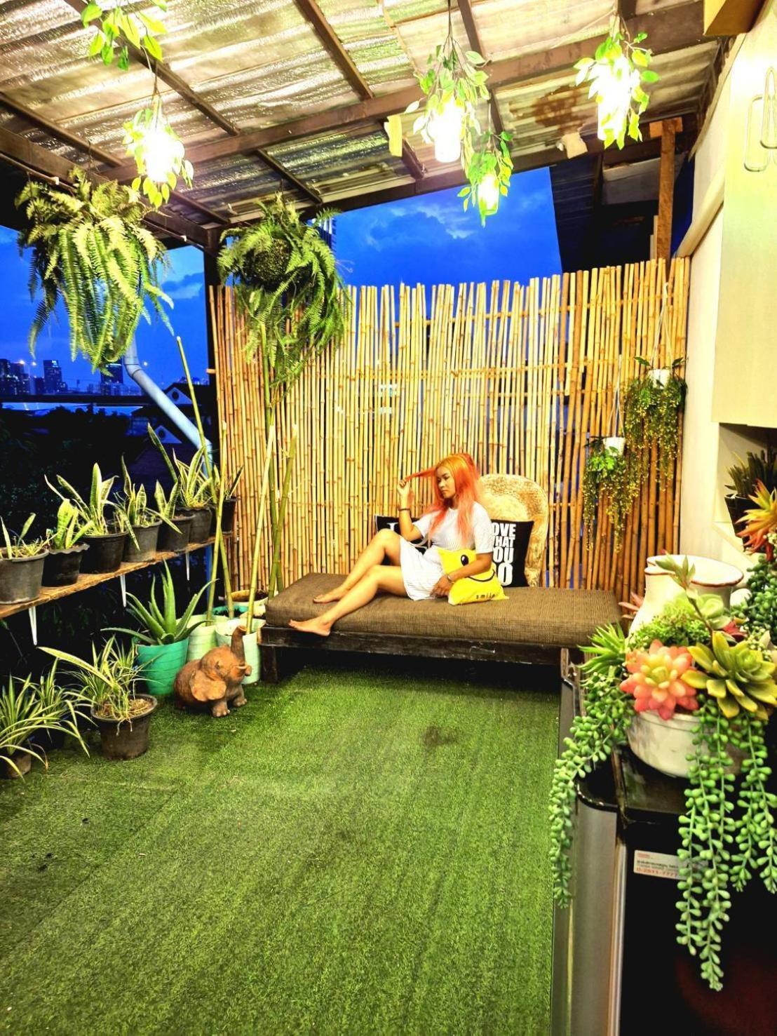 Ez Sleep @ Ratchada 19 Hostel Bangkok Luaran gambar