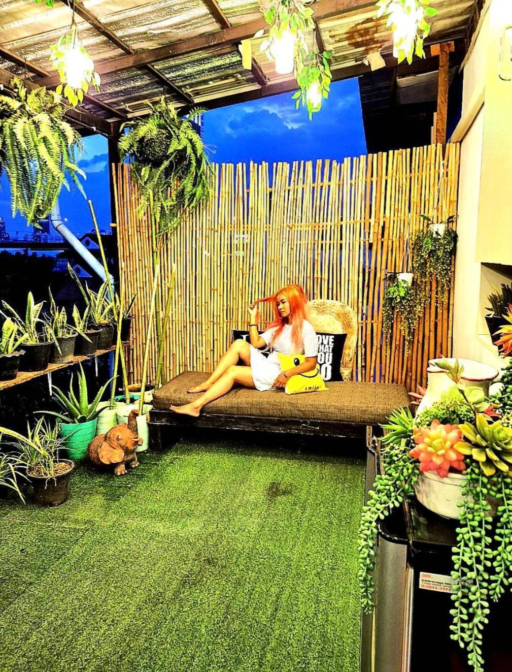 Ez Sleep @ Ratchada 19 Hostel Bangkok Luaran gambar
